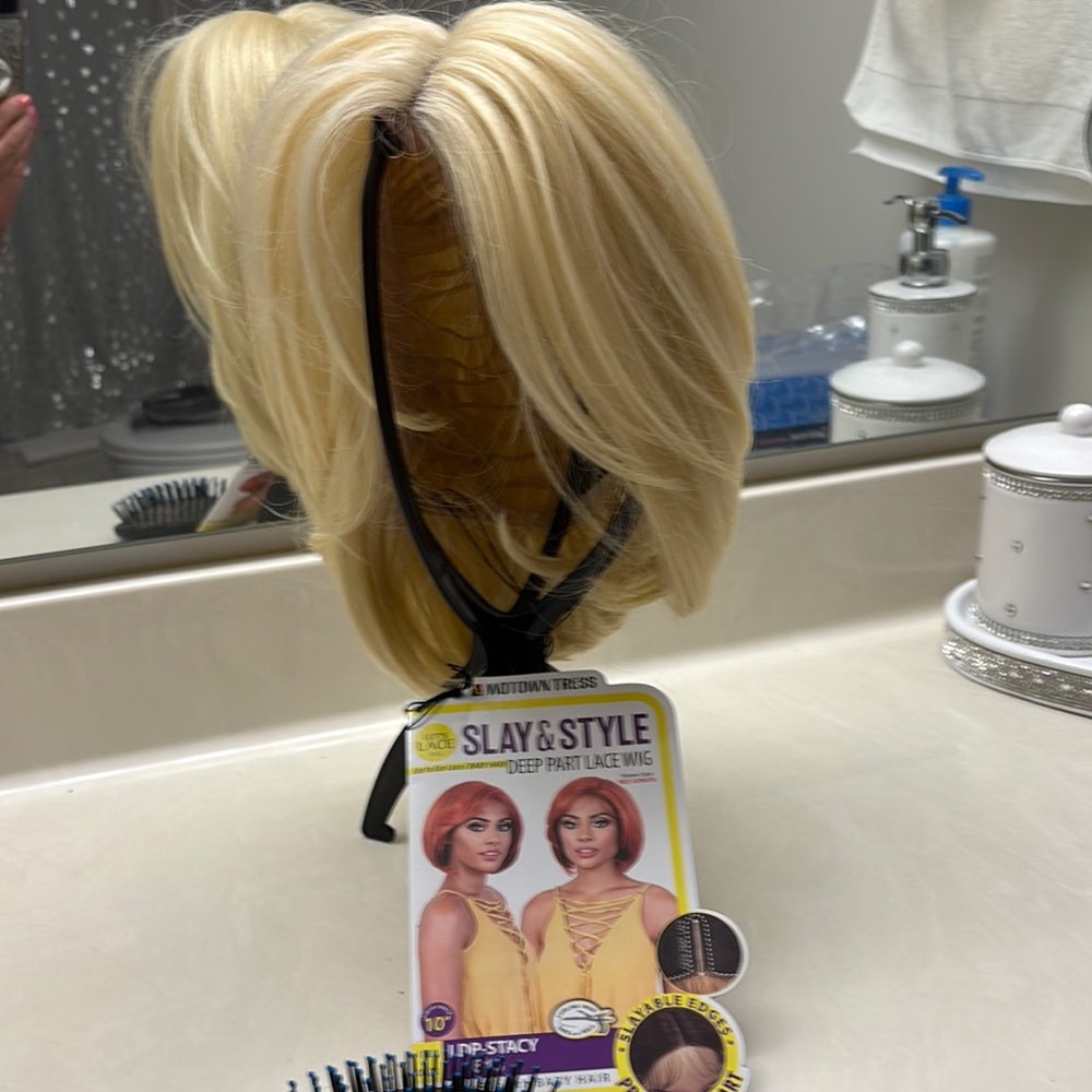 Cream Medium-Length Wig with Natural Shine